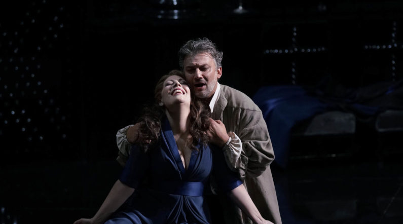 tosca-real-kaufmann-operaactual (1)
