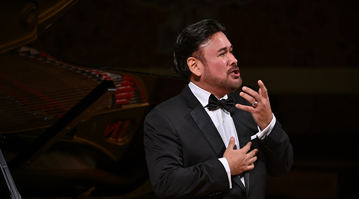 Javier Camarena